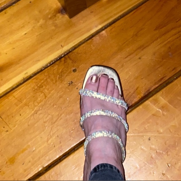 Jones New York Women's Melli Block Heel Embellished Dress Sandals - Picture 5 of 6